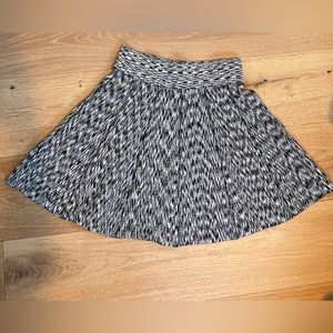 Club Monaco fit and flare skirt size XS
